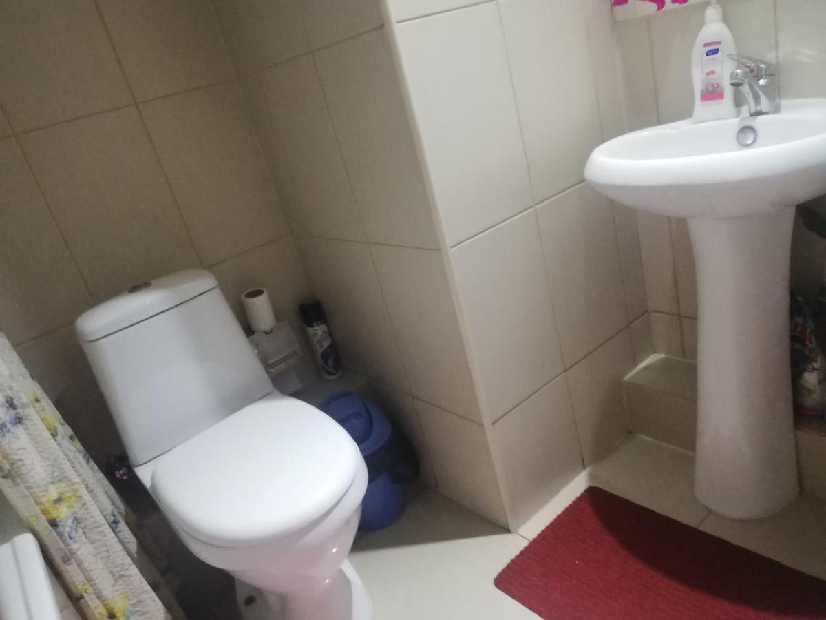 Una Habitacion Privada Con Bano Privado En Centro Historico Santiago Eksteriør bilde
